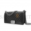 CHANEL MASTER CAVIAR QUILTED MEDIUM BOY FLAP BLACK A67086 (25*15*9cm)