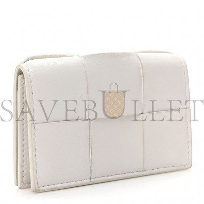 BOTTEGA VENETA NAPPA MAXI INTRECCIATO CARD HOLDER WALLET WHITE (12*8*3cm) BOTTEGA VENETA NAPPA MAXI INTRECCIATO CARD HOLDER WALLET WHITE (12*8*3cm)