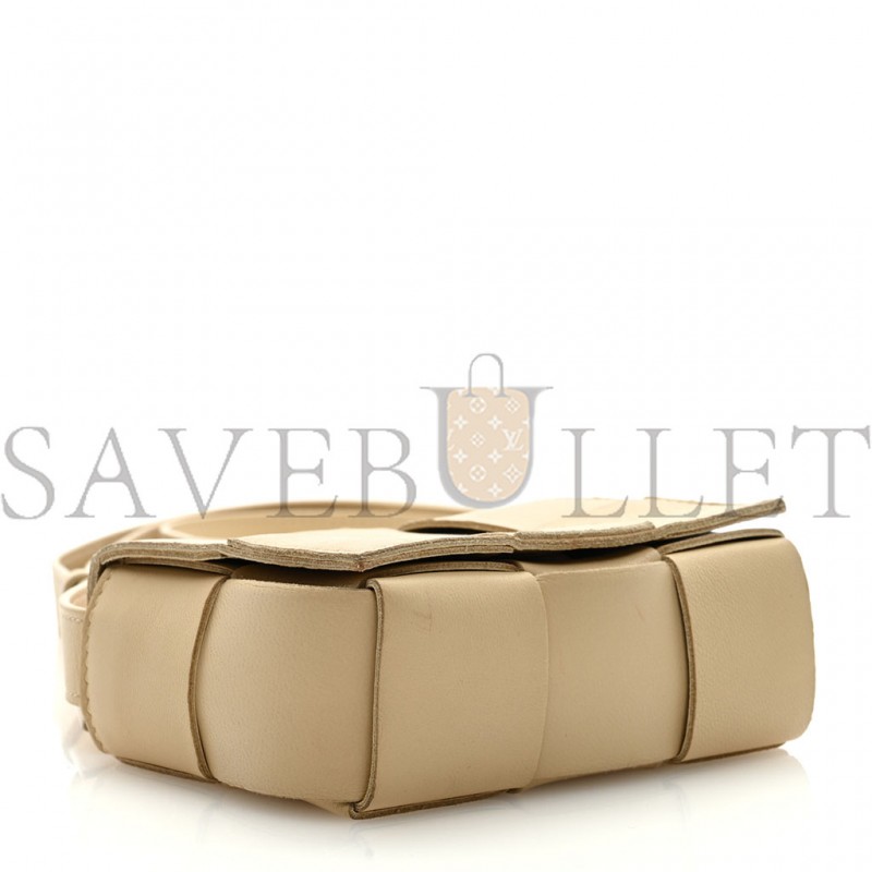 BOTTEGA VENETA LAMBSKIN MAXI INTRECCIO CANDY CASSETTE CROSSBODY BAG PORRIDGE GOLD (12*9*4cm)