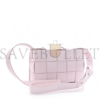BOTTEGA VENETA LAMBSKIN MAXI INTRECCIATO CASSETTE CROSSBODY BAG BLISS WASHED (23*15*5.5cm) BOTTEGA VENETA LAMBSKIN MAXI INTRECCIATO CASSETTE CROSSBODY BAG BLISS WASHED (23*15*5.5cm)