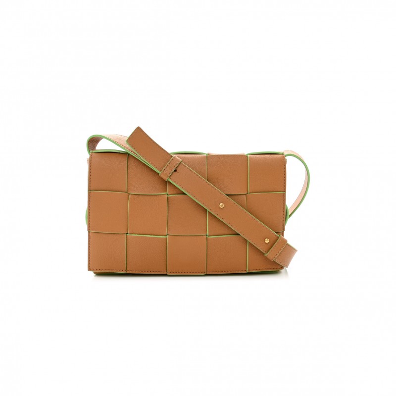 BOTTEGA VENETA GRAINED CALFSKIN MAXI INTRECCIATO CASSETTE CROSSBODY BAG CARAMEL PISTACHIO (23*15*5.5cm)