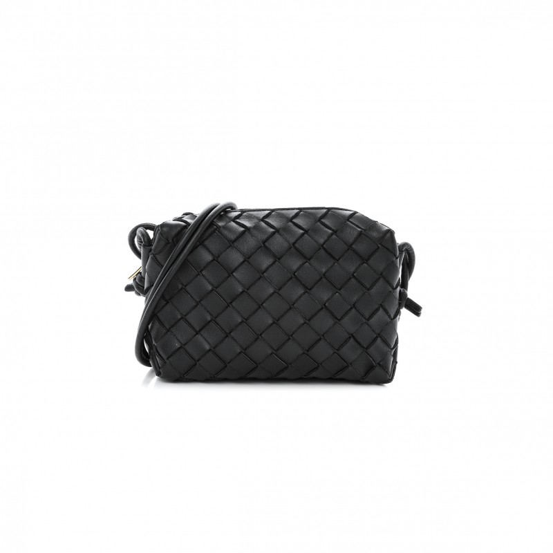 BOTTEGA VENETA NAPPA INTRECCIATO MINI LOOP CAMERA BAG SPACE (17*13*7cm)