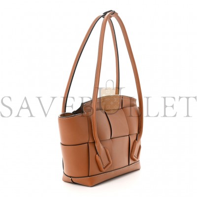 BOTTEGA VENETA FRENCH CALFSKIN MAXI INTRECCIATO ARCO 33 WOOD 1411686 (23*22*9cm) BOTTEGA VENETA FRENCH CALFSKIN MAXI INTRECCIATO ARCO 33 WOOD 1411686 (23*22*9cm)