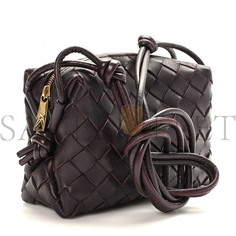 BOTTEGA VENETA NAPPA INTRECCIATO MINI LOOP CAMERA BAG GRAPE 1417427 (18*11*8cm)