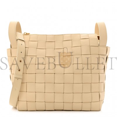 BOTTEGA VENETA LAMBSKIN MAXI INTRECCIATO BOWLING CASSETTE SHOULDER BAG PORRIDGE (27*27*15cm) BOTTEGA VENETA LAMBSKIN MAXI INTRECCIATO BOWLING CASSETTE SHOULDER BAG PORRIDGE (27*27*15cm)