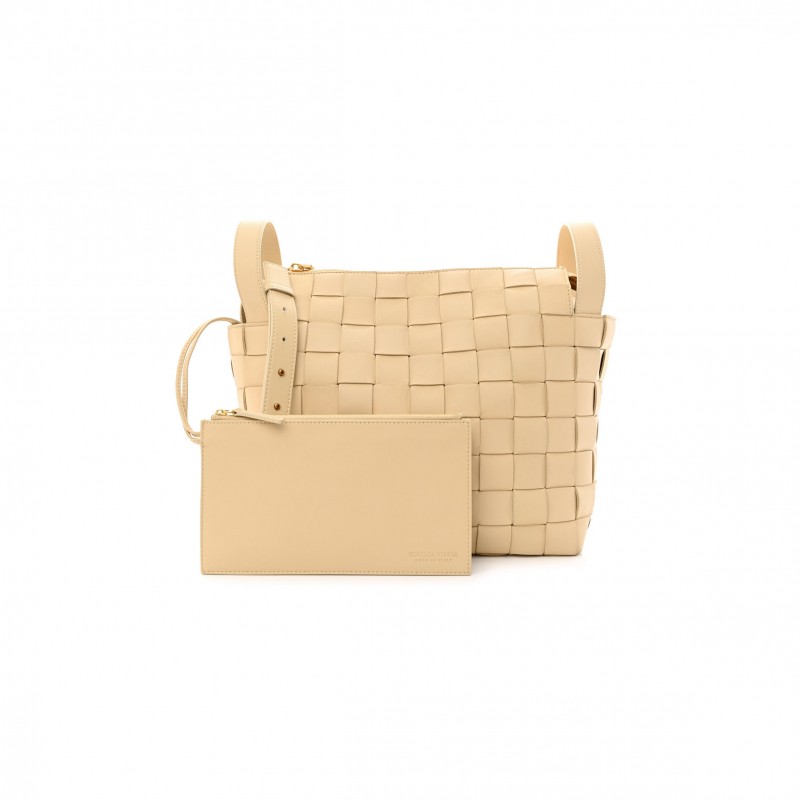 BOTTEGA VENETA LAMBSKIN MAXI INTRECCIATO BOWLING CASSETTE SHOULDER BAG PORRIDGE (27*27*15cm)