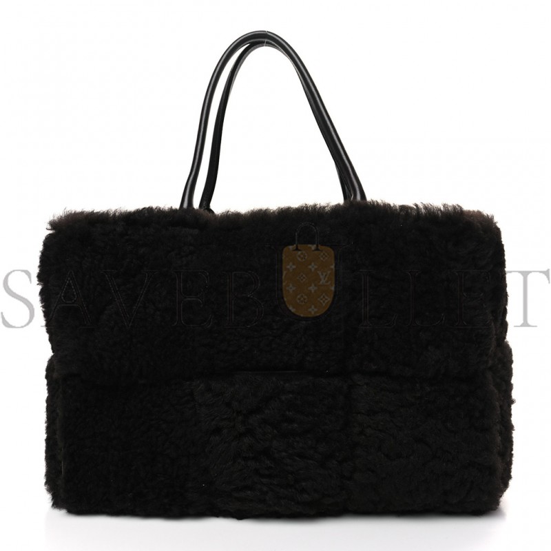 BOTTEGA VENETA SHEARLING INTRECCIATO ARCO TOTE FONDANT  (38*25*17cm)