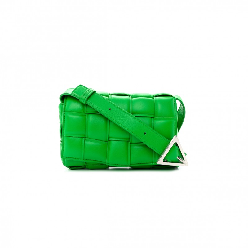 BOTTEGA VENETA NAPPA MAXI INTRECCIO PADDED CASSETTE CROSSBODY BAG PARAKEET (19*13*5cm)