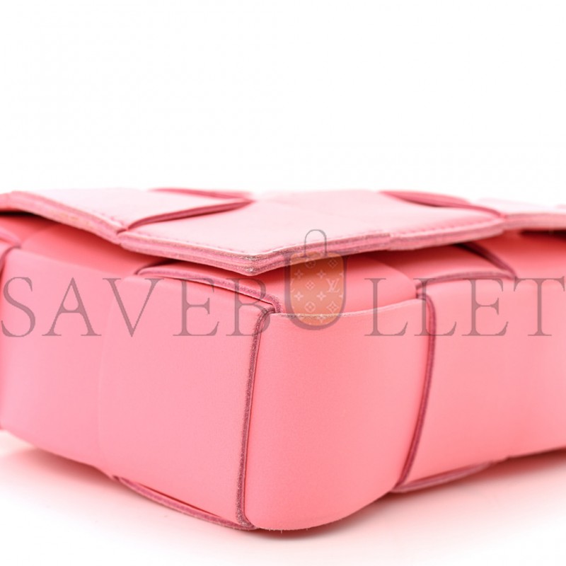 BOTTEGA VENETA LAMBSKIN MAXI INTRECCIATO CASSETTE CROSSBODY BAG PINK (23*15*4cm)