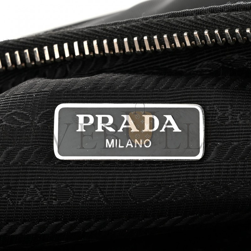 PRADA NYLON RE-EDITION 2005 SHOULDER BAG BLACK (22*18*6cm)