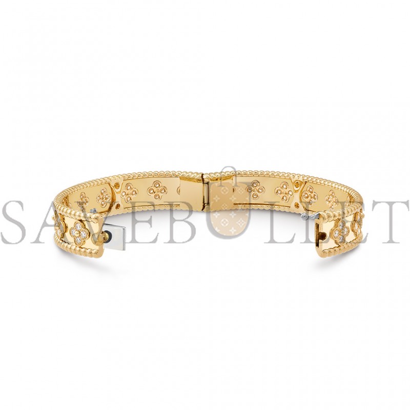 VAN CLEEF ARPELS PERLÉE CLOVERS BRACELET, SMALL MODEL - YELLOW GOLD, DIAMOND  VCARO56200