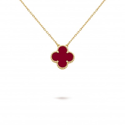 VAN CLEEF ARPELS VINTAGE ALHAMBRA PENDANT - YELLOW GOLD, CARNELIAN  VCARD38500