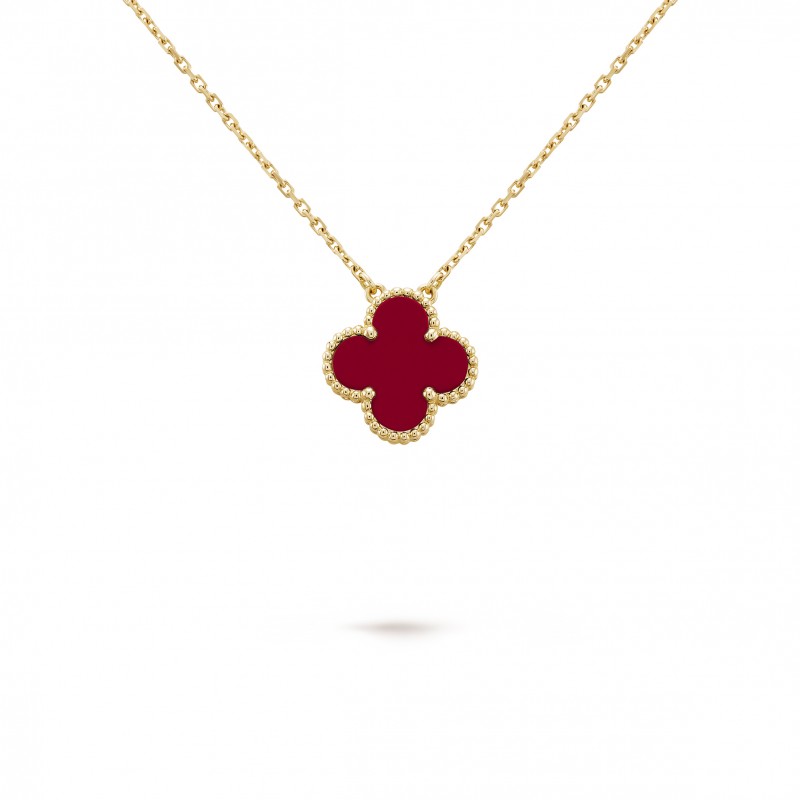 VAN CLEEF ARPELS VINTAGE ALHAMBRA PENDANT - YELLOW GOLD, CARNELIAN  VCARD38500