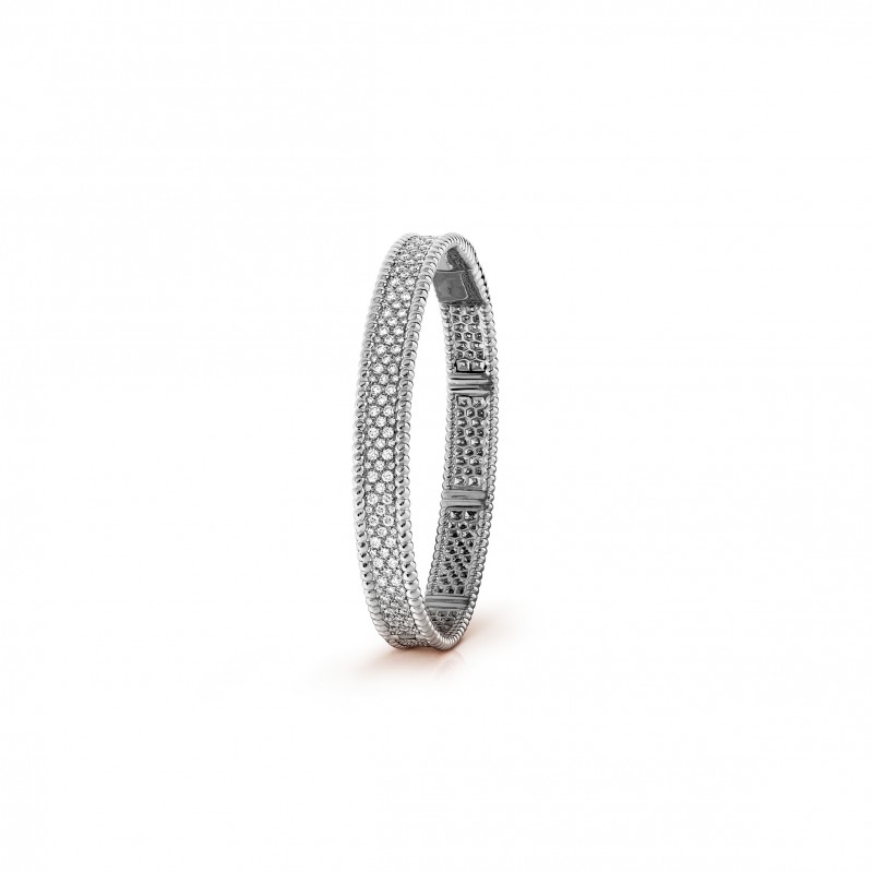 VAN CLEEF ARPELS PERLÉE DIAMONDS BRACELET, 3 ROWS, SMALL MODEL - WHITE GOLD, DIAMOND  VCARO14800