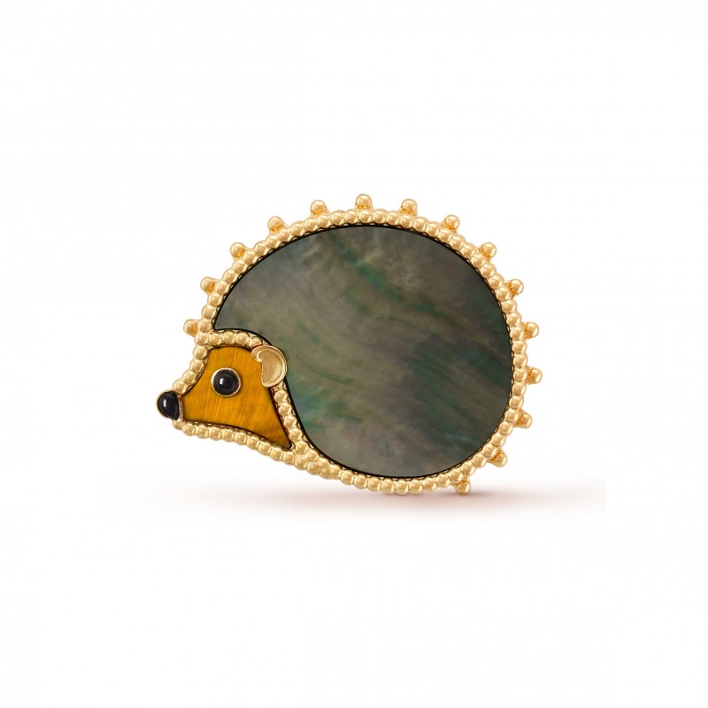 VAN CLEEF ARPELS LUCKY ANIMALS HEDGEHOG CLIP - YELLOW GOLD, MOTHER-OF-PEARL, ONYX, TIGER EYE  VCARP2AZ00