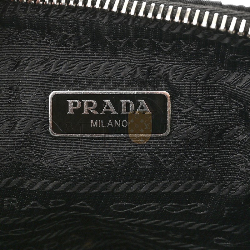 PRADA TESSUTO NYLON GAUFRE SHOULDER BAG BLACK (20*17*6cm)