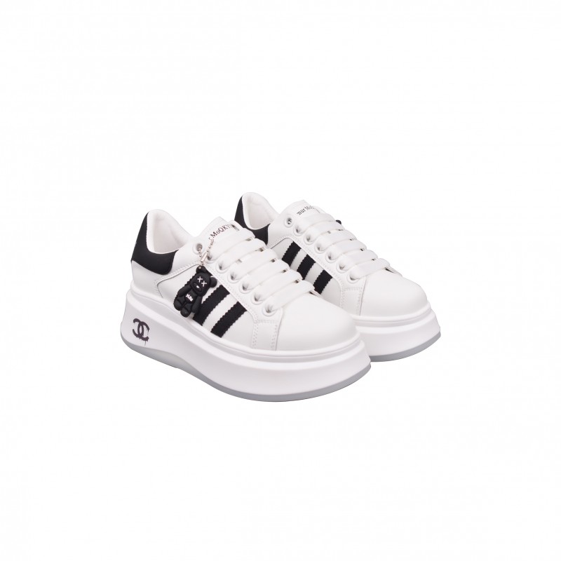 CHANEL FASHIONABLE SPORTS AND CASUAL SHOES G06364