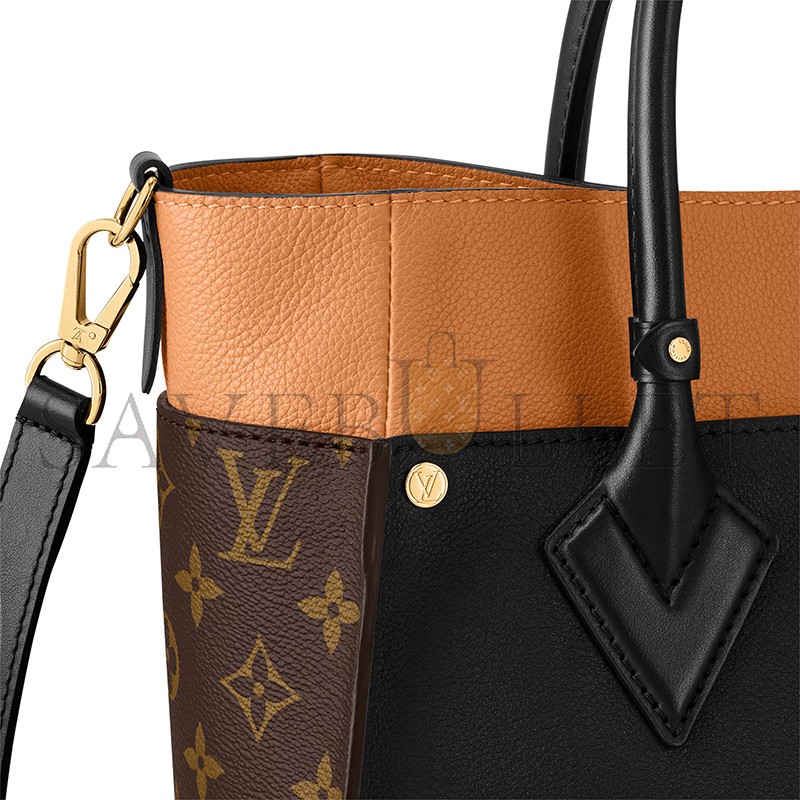LOUIS VUITTON MASTER ON MY SIDE MM M53823 (30.5*24.5*14cm) LOUIS VUITTON MASTER ON MY SIDE MM M53823 (30.5*24.5*14cm)