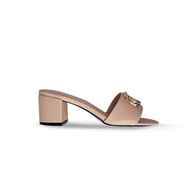 GUCCI WOMEN'S GG LOGO SANDALS 