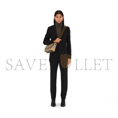 BURBERRY NOTE PACKAGE 80997551 (25*18*8.5cm) BURBERRY NOTE PACKAGE 80997551 (25*18*8.5cm)