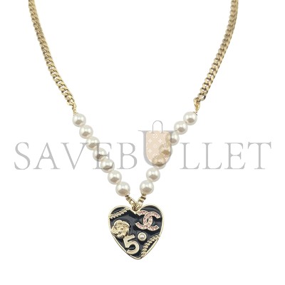 CHANEL CC BLACK ENAMEL HEART NECKLACE CHANEL CC BLACK ENAMEL HEART NECKLACE