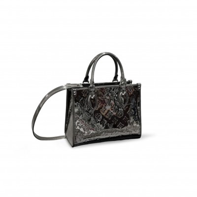 LOUIS VUITTON ONTHEGO PM (25*19*11.5cm)