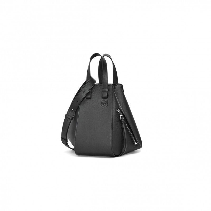 LOEWE SMALL HAMMOCK BAG IN CLASSIC CALFSKIN 387.30.S35 (30*25*13.5cm) LOEWE SMALL HAMMOCK BAG IN CLASSIC CALFSKIN 387.30.S35 (30*25*13.5cm)
