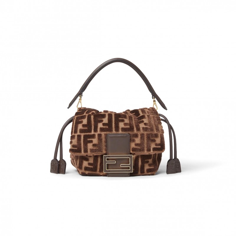 FENDI MAMMA BAGUETTE SMALL 8BS105AT14F0L1B (16*13*10cm)
