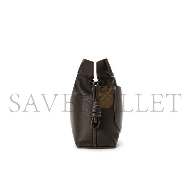 LOEWE PANTA MEDIUM FLAMENCO CLUTCH IN SHINY CALFSKIN A411FC1XBV (30*24.5*10.5cm) LOEWE PANTA MEDIUM FLAMENCO CLUTCH IN SHINY CALFSKIN A411FC1XBV (30*24.5*10.5cm)