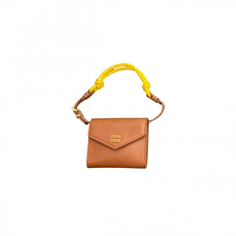 MIUMIU LEATHER SHOULDER WALLET 5MT024 (10.5*8.5*2cm)