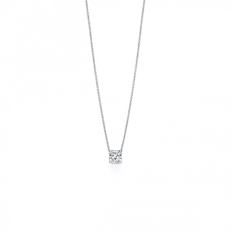 TIFFANY TRUE® PENDANT IN PLATINUM WITH A TIFFANY TRUE® DIAMOND