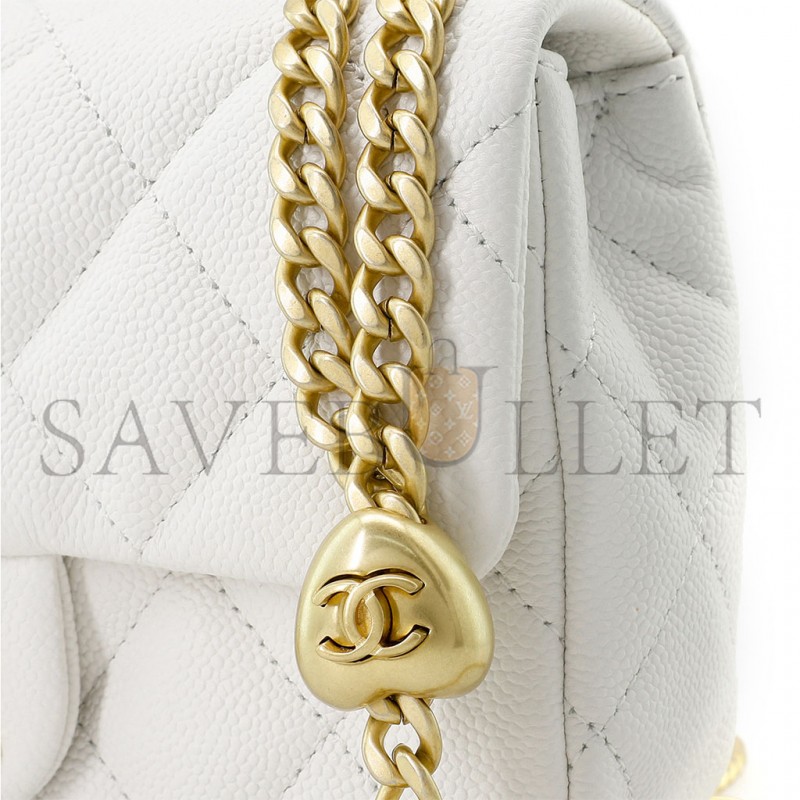 CHANEL MASTER HEART ADJUSTABLE BUCKLE COVER WHITE (19*13*5cm)