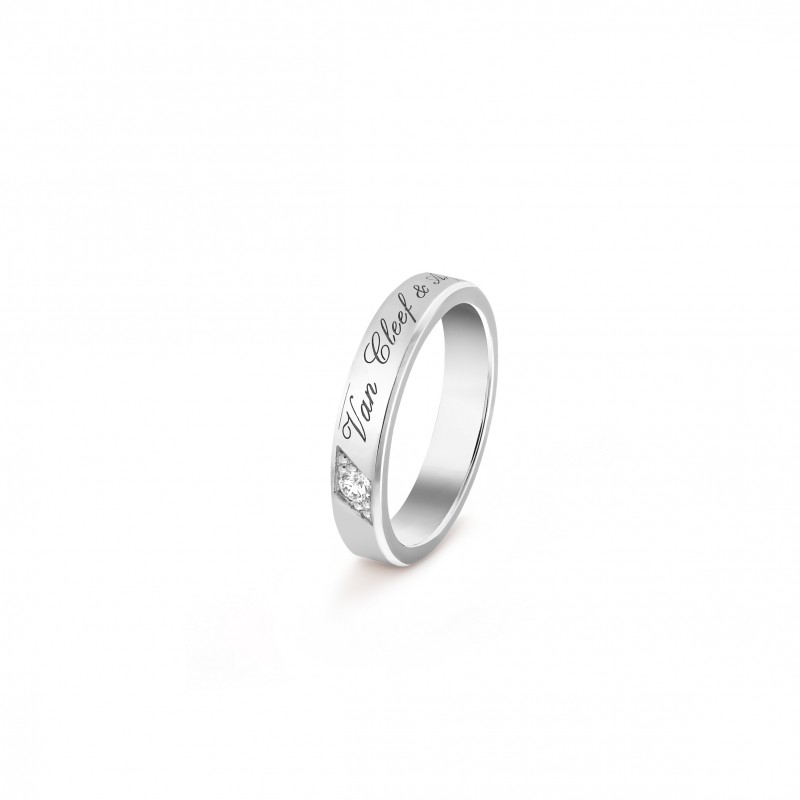 VAN CLEEF ARPELS TOUJOURS SIGNATURE ETOILES WEDDING BAND, 4 MM VCARP5YW00