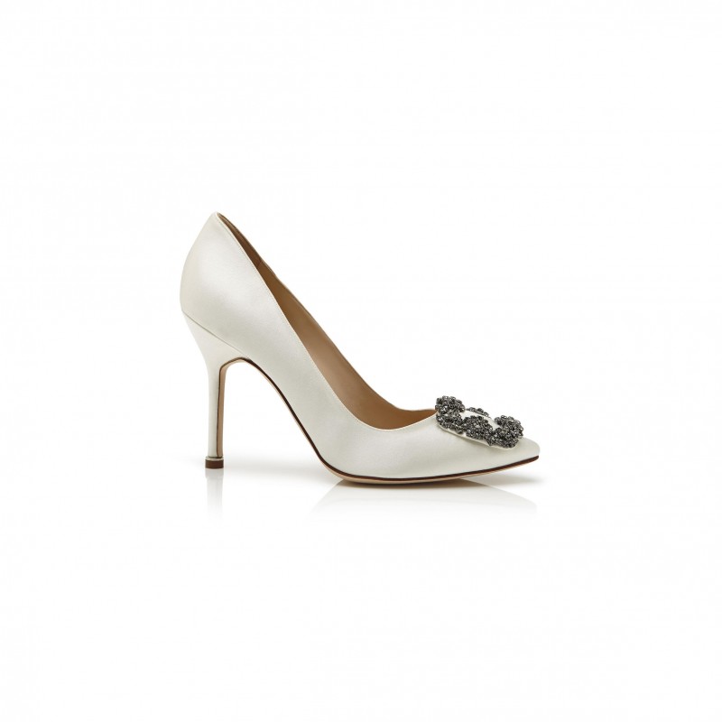 MANOLO BLAHNIK HANGISI WHITE SATIN JEWEL BUCKLE PUMPS 9XX-0664-0041 MANOLO BLAHNIK HANGISI WHITE SATIN JEWEL BUCKLE PUMPS 9XX-0664-0041