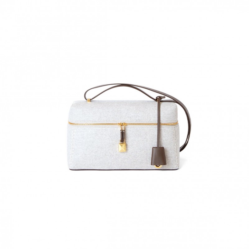 LORO PIANA EXTRA BAG L27 FAN4947 (27*16*10cm) LORO PIANA EXTRA BAG L27 FAN4947 (27*16*10cm)
