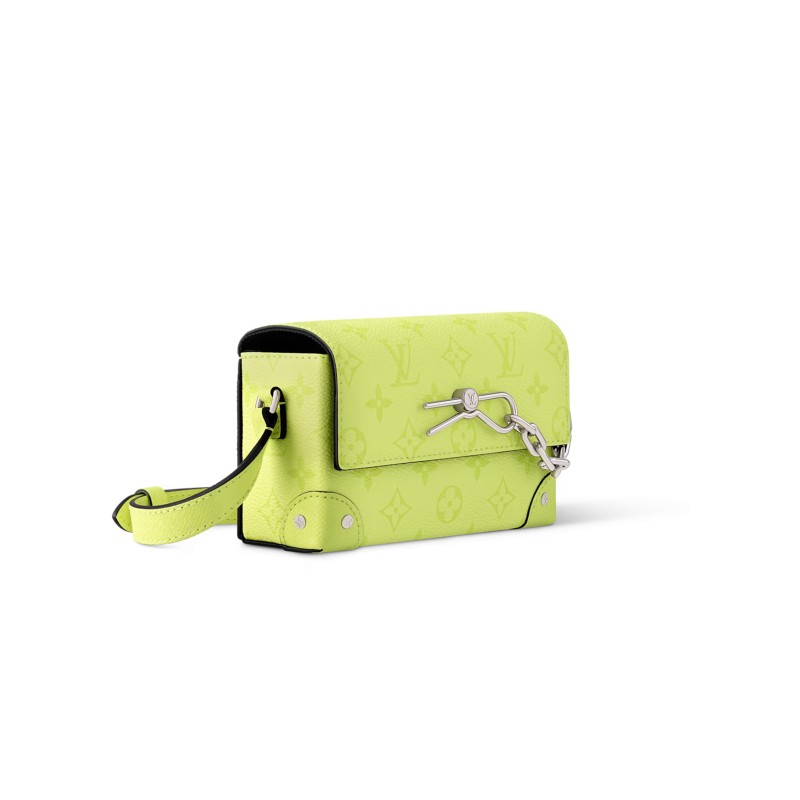 LOUIS VUITTON STEAMER WEARABLE WALLET M14117 (18*11*7cm) LOUIS VUITTON STEAMER WEARABLE WALLET M14117 (18*11*7cm)