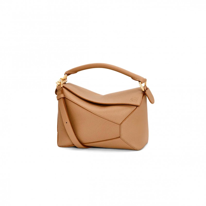 LOEWE SMALL PUZZLE BAG IN SOFT GRAINED CALFSKIN A510P60X30 (24*16.5*10.5cm) LOEWE SMALL PUZZLE BAG IN SOFT GRAINED CALFSKIN A510P60X30 (24*16.5*10.5cm)