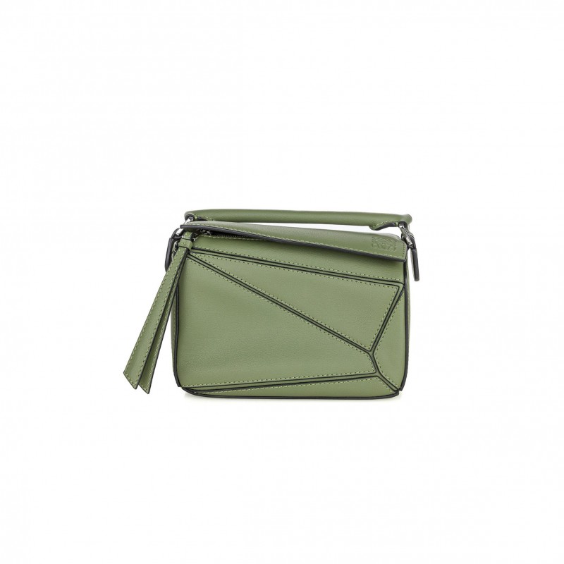 LOEWE MINI PUZZLE EDGE BAG IN CLASSIC CALFSKIN 061838-8 (18*12.5*8cm)