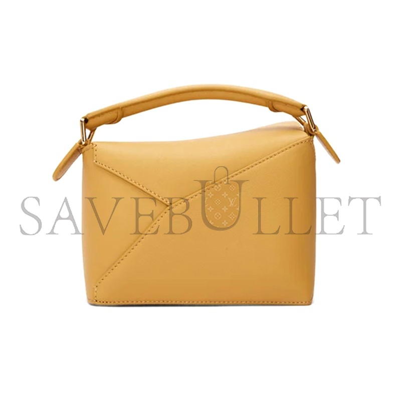 LOEWE MINI PUZZLE EDGE BAG IN CLASSIC CALFSKIN A510P88X26-6715 (18*12.5*8cm) LOEWE MINI PUZZLE EDGE BAG IN CLASSIC CALFSKIN A510P88X26-6715 (18*12.5*8cm)