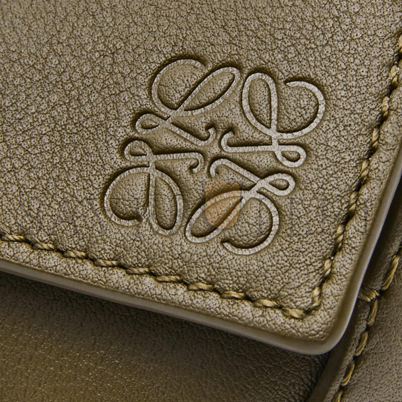 LOEWE MINI PUZZLE BAG IN CLASSIC CALFSKIN A510P88X26-3969 (18*12.5*8cm) LOEWE MINI PUZZLE BAG IN CLASSIC CALFSKIN A510P88X26-3969 (18*12.5*8cm)