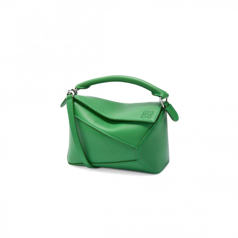 LOEWE MINI PUZZLE BAG IN SOFT GRAINED CALFSKIN A510P88X41-4748 (18*12.5*8cm) LOEWE MINI PUZZLE BAG IN SOFT GRAINED CALFSKIN A510P88X41-4748 (18*12.5*8cm)