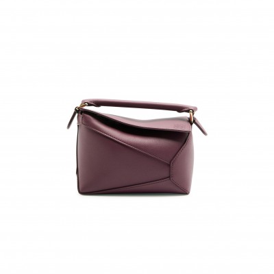 LOEWE MINI PUZZLE EDGE BAG IN CLASSIC CALFSKIN A510P60X41-7240 (18*12.5*8cm) LOEWE MINI PUZZLE EDGE BAG IN CLASSIC CALFSKIN A510P60X41-7240 (18*12.5*8cm)