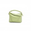 LOEWE MINI PUZZLE EDGE BAG IN CLASSIC CALFSKIN A510P88X26-3916 (18*12.5*8cm) LOEWE MINI PUZZLE EDGE BAG IN CLASSIC CALFSKIN A510P88X26-3916 (18*12.5*8cm)
