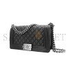 CHANEL CAVIAR MEDIUM QUILTED BOY FLAP BLACK A67086 Y83338 94305 (25*15*8cm)