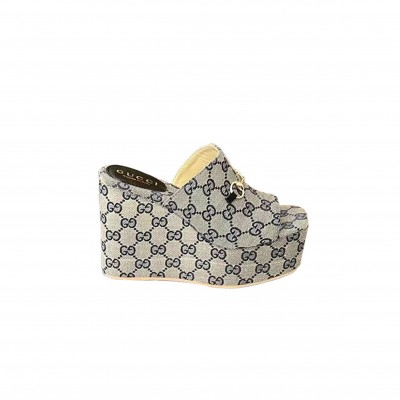 GUCCI WOMEN'S WEDGE SANDAL WITH HORSEBIT 816328 GUCCI WOMEN'S WEDGE SANDAL WITH HORSEBIT 816328