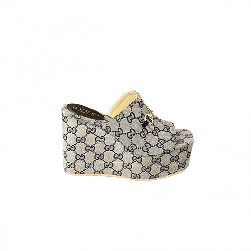 GUCCI WOMEN'S WEDGE SANDAL WITH HORSEBIT 816328
