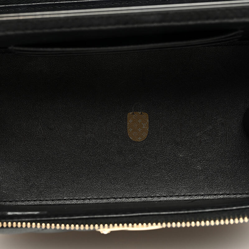 CHANEL MASTER SMALL PEARL TOP HANDLE VANITY CASE WITH CHAIN AP3956 (17*9.5*7.8cm)