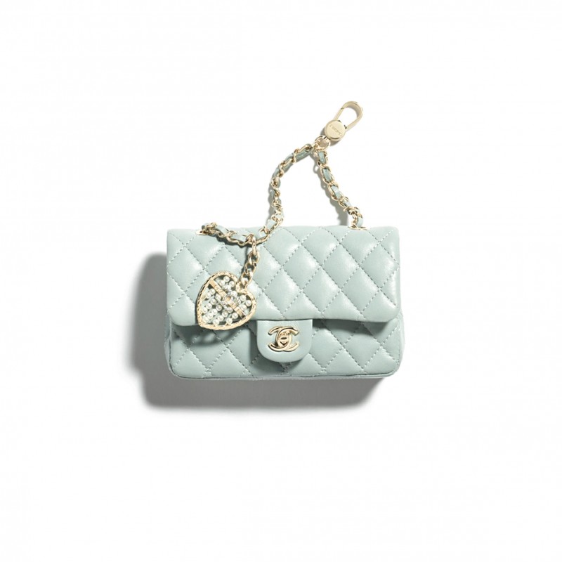 CHANEL CLASSIC MINI BAG WITH HOOK AP4760 (12*8*5cm) CHANEL CLASSIC MINI BAG WITH HOOK AP4760 (12*8*5cm)