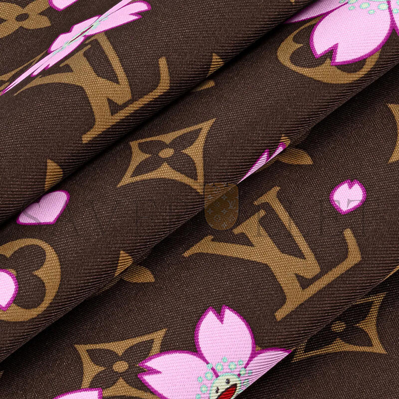 LOUIS VUITTON SCARF MURAKAMI LV X TM MONOGRAM CHERRY BLOSSOM SQUARE 70 M96102 (67*67cm) LOUIS VUITTON SCARF MURAKAMI LV X TM MONOGRAM CHERRY BLOSSOM SQUARE 70 M96102 (67*67cm)