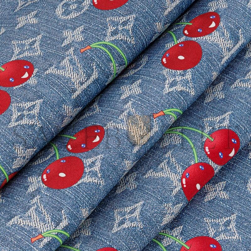 LOUIS VUITTON SCARF MURAKAMI LV X TM DENIM CERISE SQUARE 90 M96389 (90*90cm) LOUIS VUITTON SCARF MURAKAMI LV X TM DENIM CERISE SQUARE 90 M96389 (90*90cm)